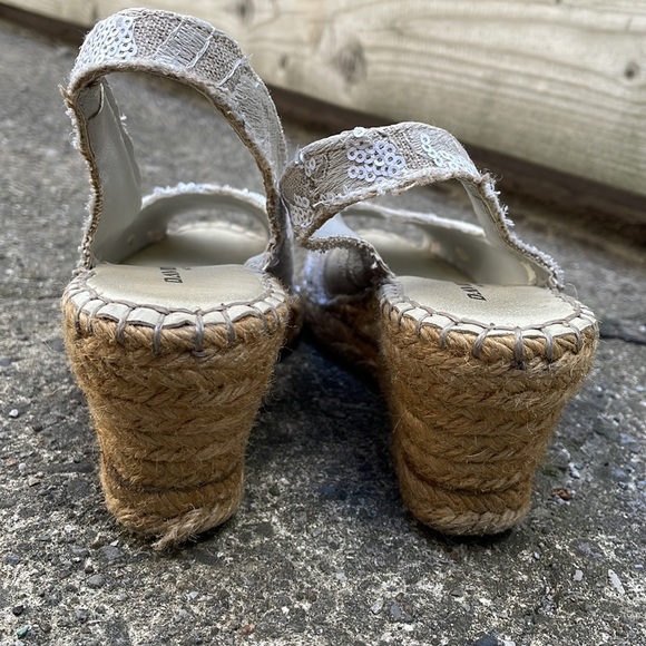 Espadrilles with sequins - Picture 3 of 3